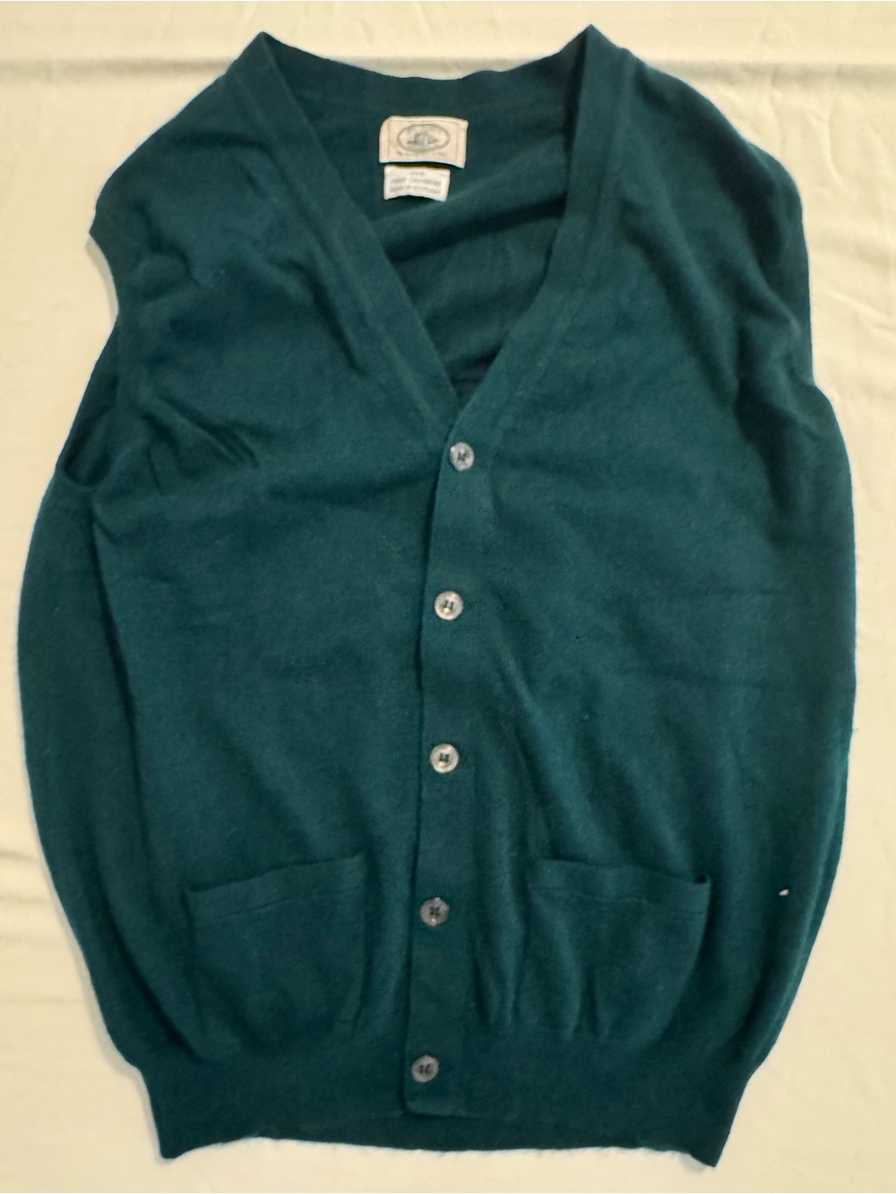 McCully's Scotland 100% Cashmere Kelly Green V-Neck Button Cardigan Sweater M